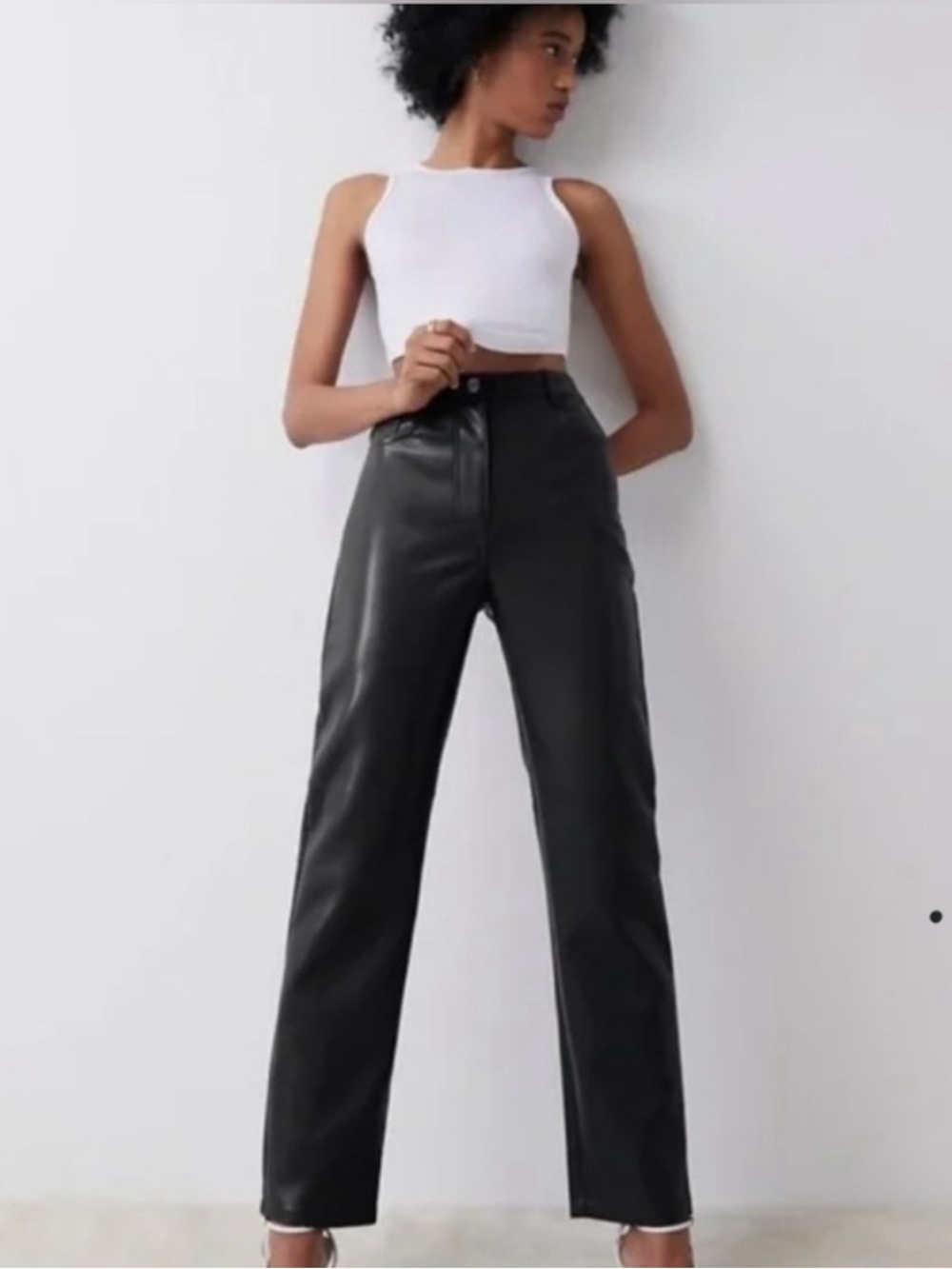 Wilfred Aritzia The Melina Faux Leather High Rise Straight Leg Pant Black Size 2